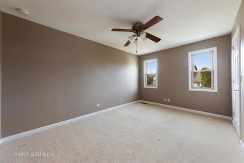 3930 Charlemagne Dr, Hoffman Estates, IL 60192 photo 17