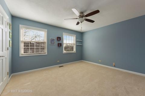 3930 Charlemagne Dr, Hoffman Estates, IL 60192 photo 16