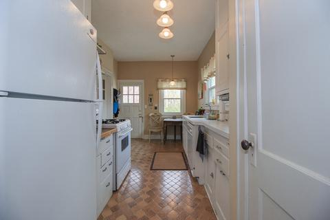706 N Fell Ave, Normal, IL 61761 photo 7