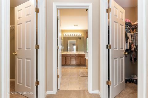 249 Gregory M Sears Dr, Gilberts, IL 60136 photo 12