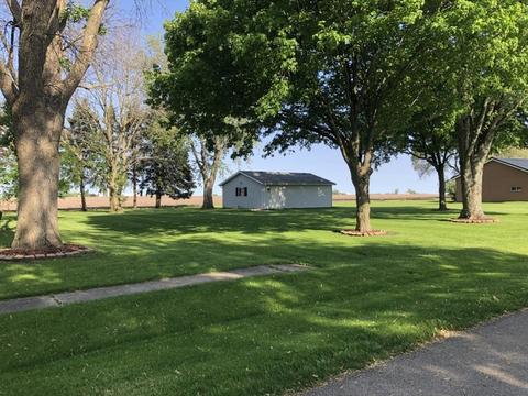 122 Eighth St, Standard, IL 61363 photo 5