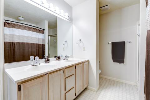 400 Jenny Lind Dr, Normal, IL 61761 photo 9