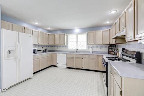 400 Jenny Lind Dr, Normal, IL 61761 photo 6