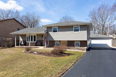 314 Highland Rd, Willowbrook, IL 60527 photo 1