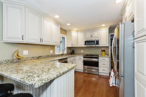 314 Highland Rd, Willowbrook, IL 60527 photo 5