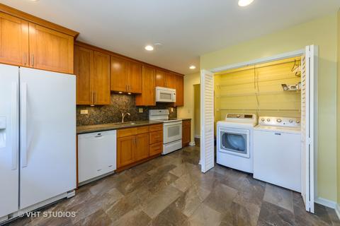905 Beverly Dr, Wheeling, IL 60090 photo 13