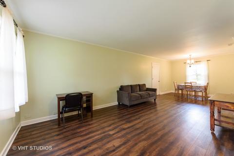 905 Beverly Dr, Wheeling, IL 60090 photo 2