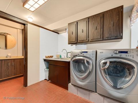 16 W471 Hillside Ln, Willowbrook, IL 60527 photo 21