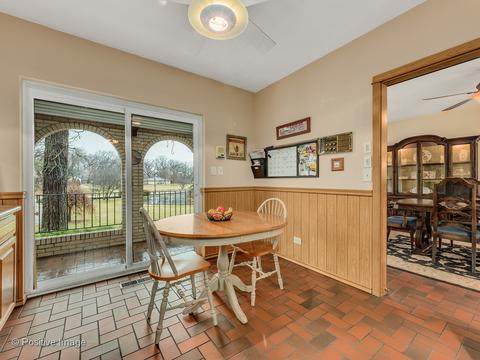 16 W471 Hillside Ln, Willowbrook, IL 60527 photo 17