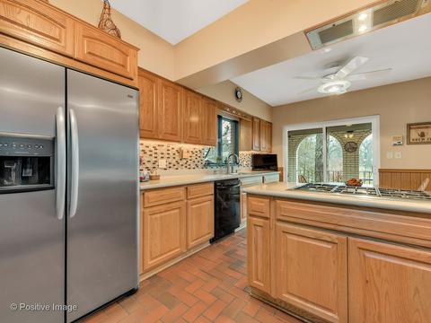 16 W471 Hillside Ln, Willowbrook, IL 60527 photo 16