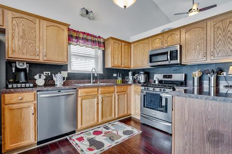 7510 Westbrook Dr, Plainfield, IL 60586 photo 7
