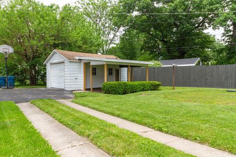 1329 Circle Dr NE, Kankakee, IL 60901 photo 12
