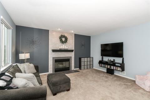 1765 Dyer Dr, Bartlett, IL 60103 photo 5