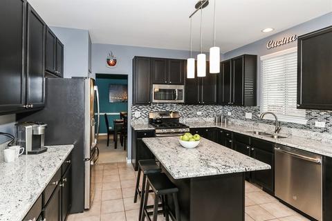 1765 Dyer Dr, Bartlett, IL 60103 photo 3