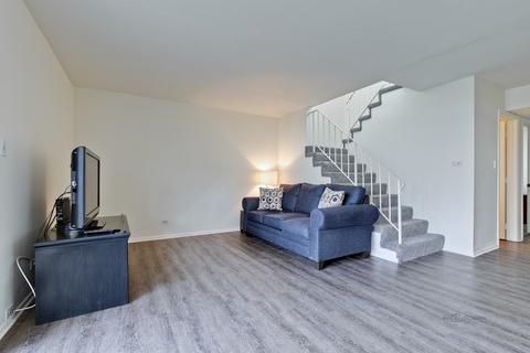2008 Raleigh Pl, Hoffman Estates, IL 60169 photo 3