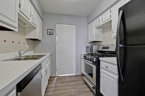 2008 Raleigh Pl, Hoffman Estates, IL 60169 photo 8