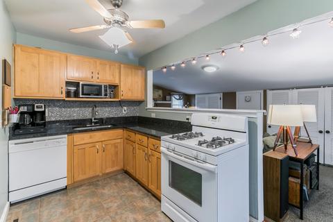 56 Hampton Rd, Montgomery, IL 60538 photo 13