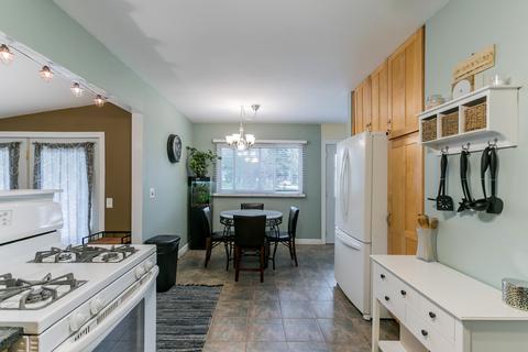 56 Hampton Rd, Montgomery, IL 60538 photo 10