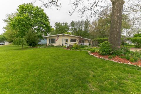 56 Hampton Rd, Montgomery, IL 60538 photo 2