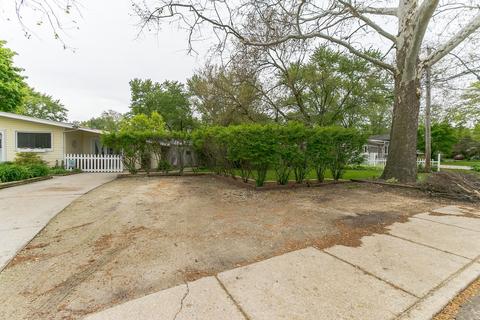 56 Hampton Rd, Montgomery, IL 60538 photo 4