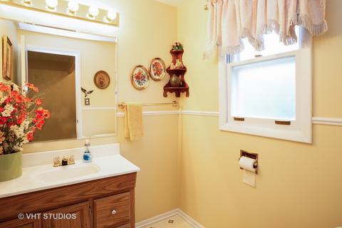 557 Dulles Rd, Des Plaines, IL 60016 photo 24