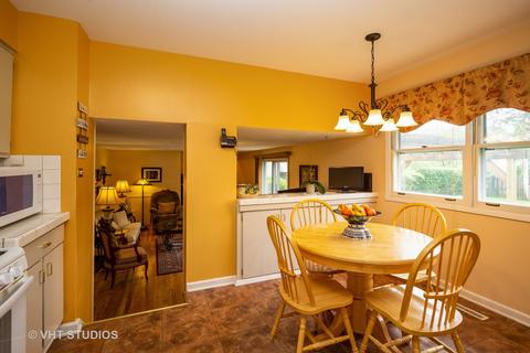 557 Dulles Rd, Des Plaines, IL 60016 photo 8