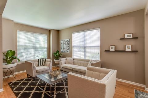 2150 W Silverleaf Ln, Addison, IL 60101 photo 4