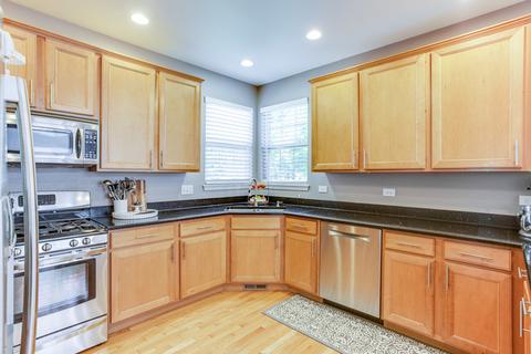 2150 W Silverleaf Ln, Addison, IL 60101 photo 6
