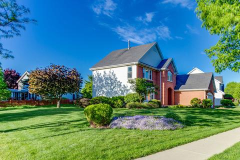 1338 E Thacker St, Schaumburg, IL 60173 photo 2