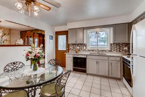 564 Figard Ln, Des Plaines, IL 60016 photo 7