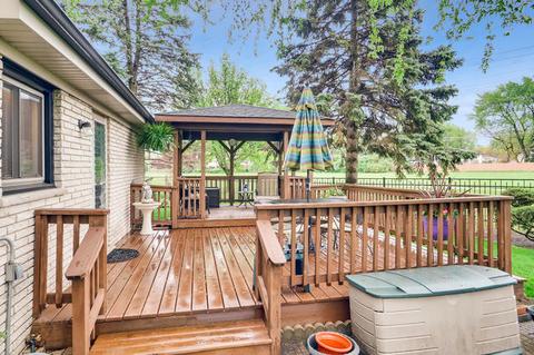 564 Figard Ln, Des Plaines, IL 60016 photo 5