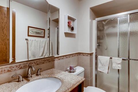 564 Figard Ln, Des Plaines, IL 60016 photo 13