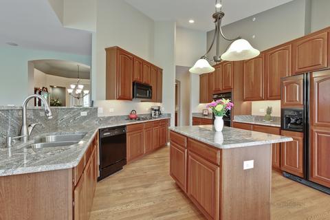1360 Mallard Ln, Hoffman Estates, IL 60192 photo 13
