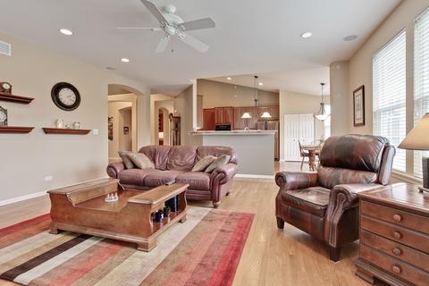 1360 Mallard Ln, Hoffman Estates, IL 60192 photo 10