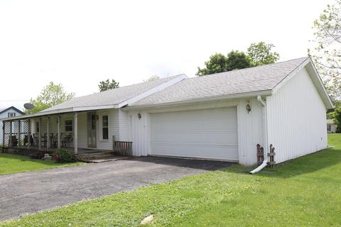 201 Paris St, Dewitt, IL 61735 photo 2