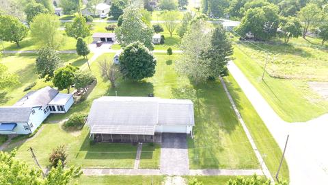 201 Paris St, Dewitt, IL 61735 photo 16