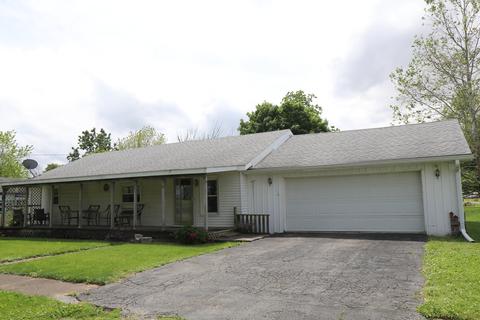 201 Paris St, Dewitt, IL 61735 photo 1