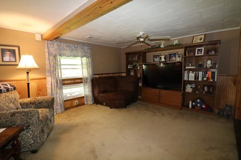 201 Paris St, Dewitt, IL 61735 photo 8