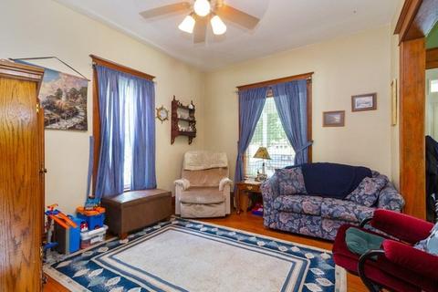 491 S Winfield Ave, Kankakee, IL 60901 photo 3