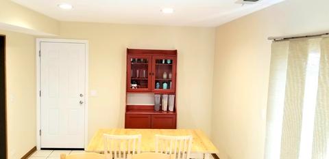 490 Hampton Ln, Roselle, IL 60172 photo 9