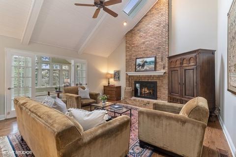 529 60th Pl, Burr Ridge, IL 60527 photo 9