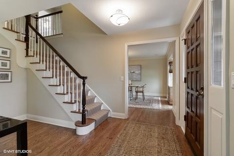 529 60th Pl, Burr Ridge, IL 60527 photo 4