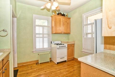 414 North St, Elgin, IL 60120 photo 4