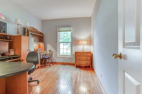 681 Bending Ct, Des Plaines, IL 60016 photo 12