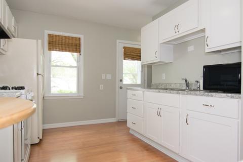 673 Clark St, Elgin, IL 60123 photo 8
