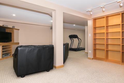 673 Clark St, Elgin, IL 60123 photo 15