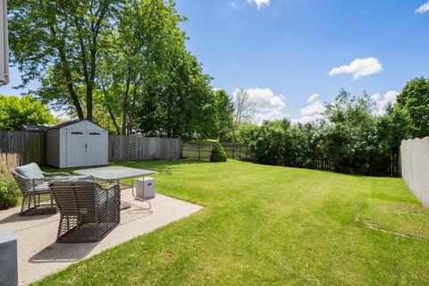 282 Chaparral Cir, Elgin, IL 60120 photo 17