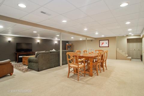 2421 Chapman Ct, Rolling Meadows, IL 60008 photo 17
