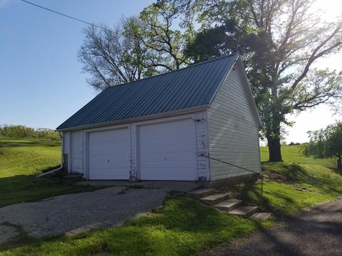 7333 W Il Rt 72, Leaf River, IL 61047 photo 7