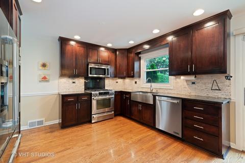 965 Brookside Ln, Deerfield, IL 60015 photo 4